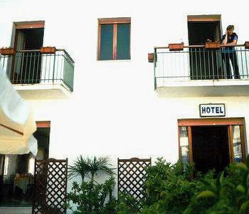 Il Gabbiano Hotel Otranto Exterior photo